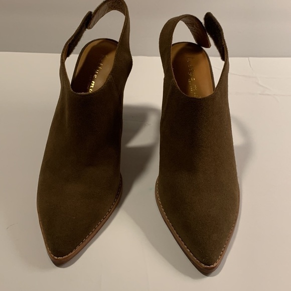 𝅺BETTYE Muller Olive Green Suede Heeled Booties Sling Back size 10M - Picture 9 of 17